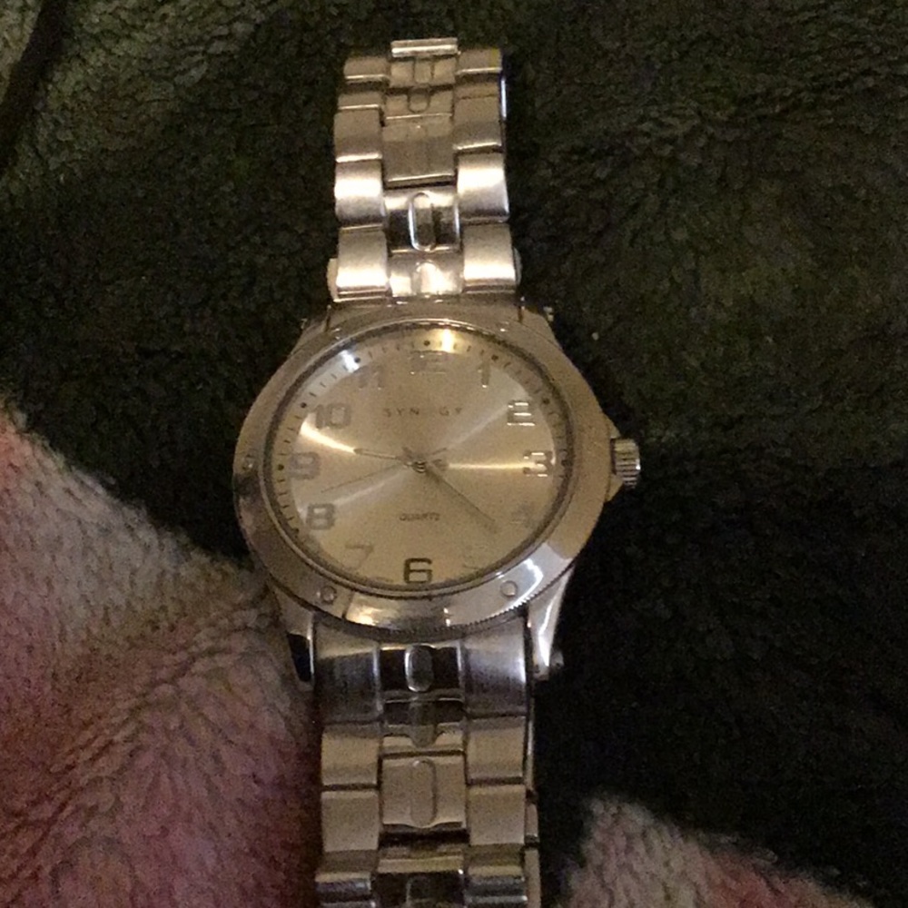 SYNRGY Wrist watch